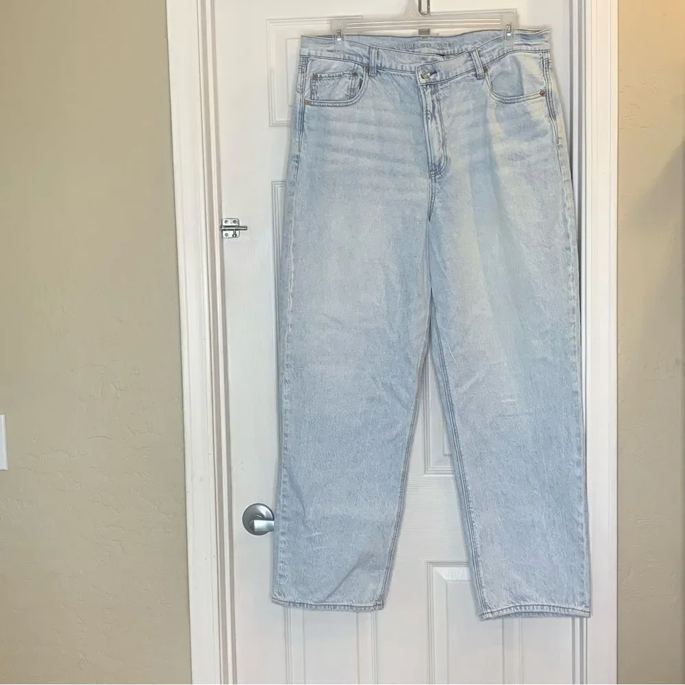 American Eagle Highest Rise Baggy Straight Jeans Size 18